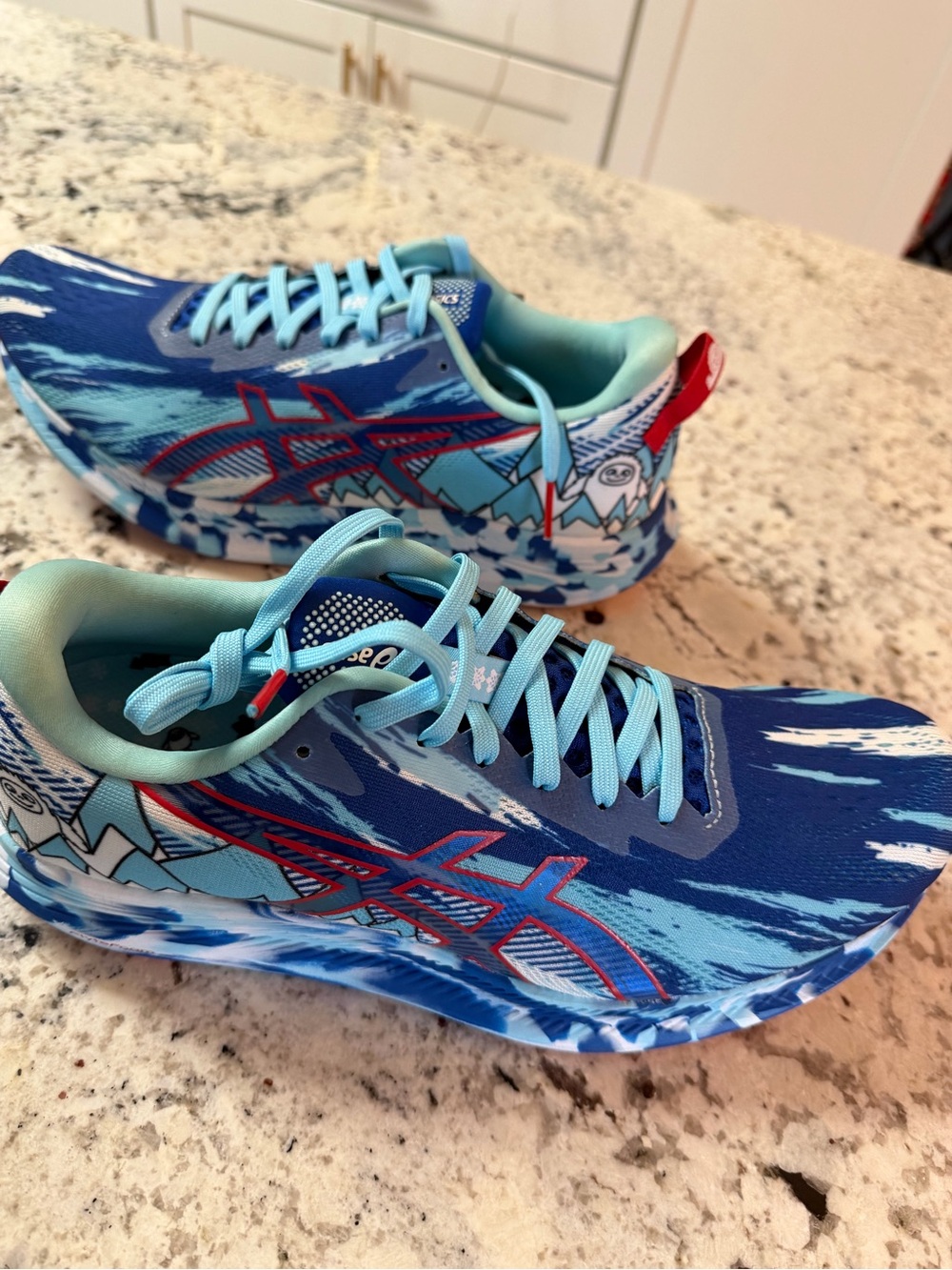 Asics Women's Blue Light Blue Red Athletic Running Shoes - Picture 7 of 8